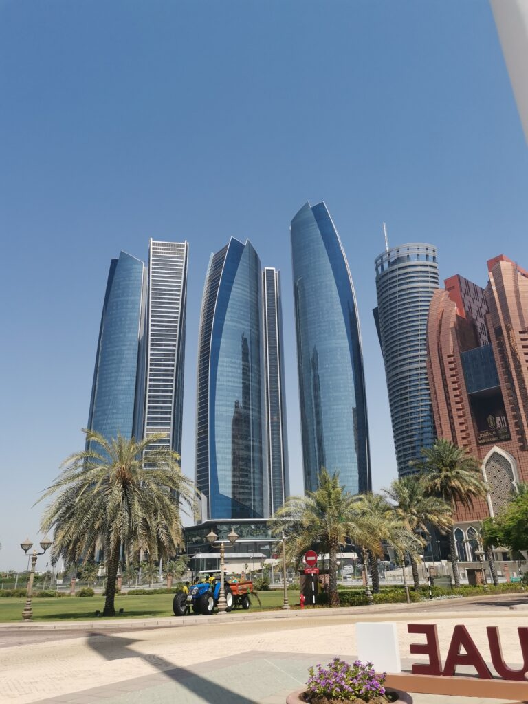 Abu Dhabi, Etihad Towers